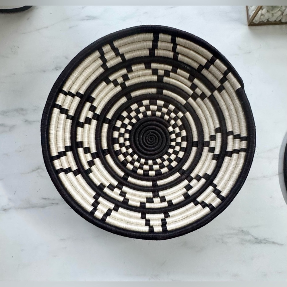 Handwoven Rwandan Basket,Black & White African Wall Basket,Artisan Made | 12–13”